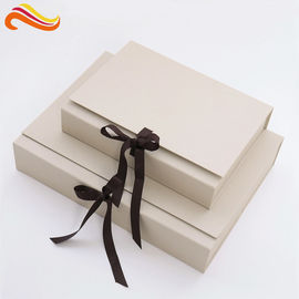 Apparel 16x16x2.5cm Cardboard Paper Packaging Box With Ribbon